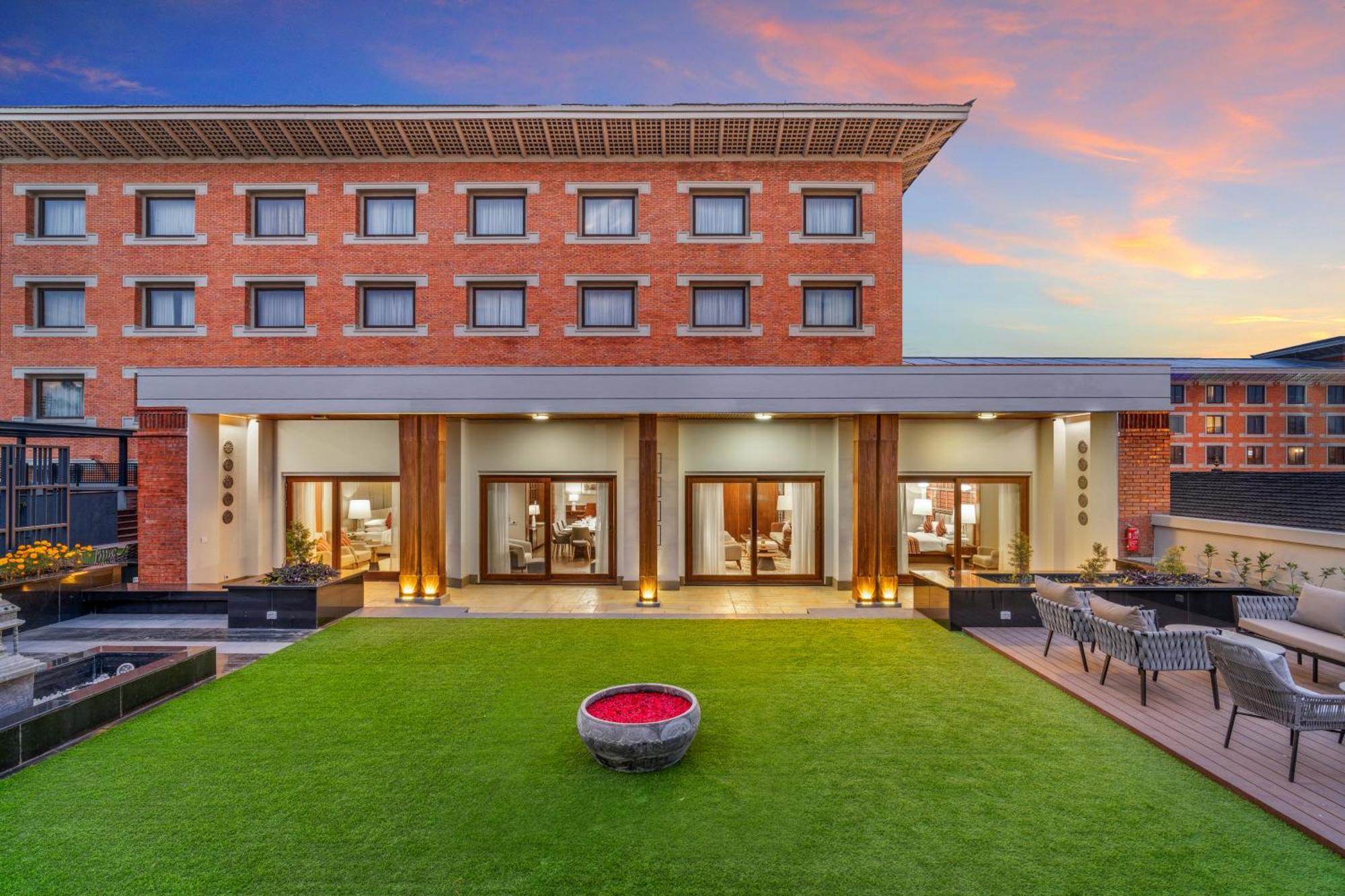 The Soaltee Kathmandu Hotel Exterior photo