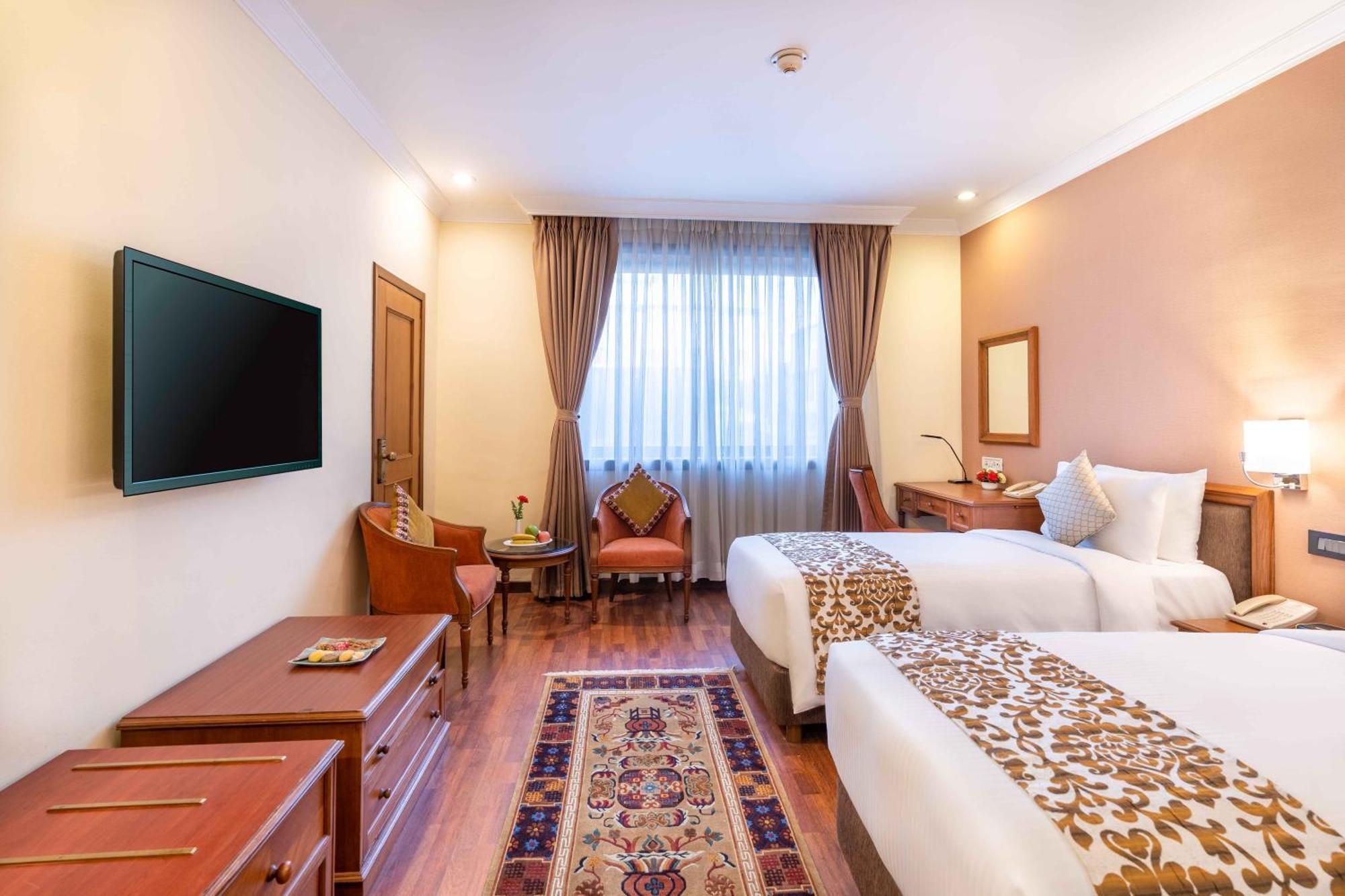 The Soaltee Kathmandu Hotel Exterior photo